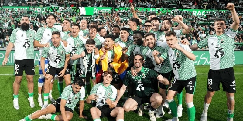 Racing Santander vs Valencia thường để lộ khoảng trống phía sau